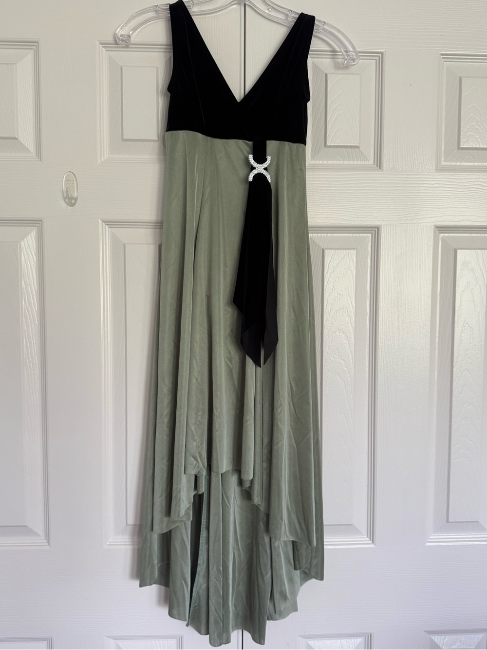Algy Black Velvet & Sage Dance Costume